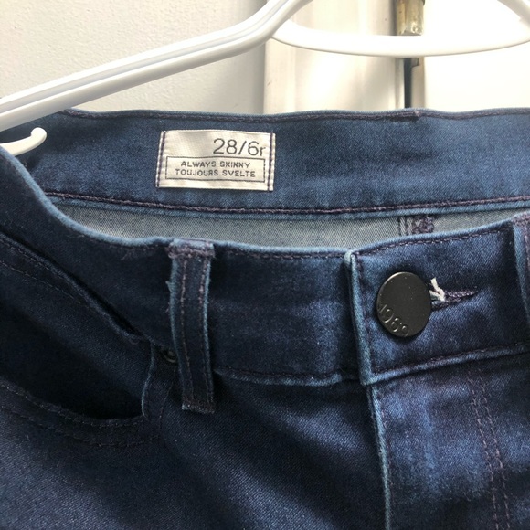 The Gap Dark Blue Stretchy Jeans - Picture 2 of 5